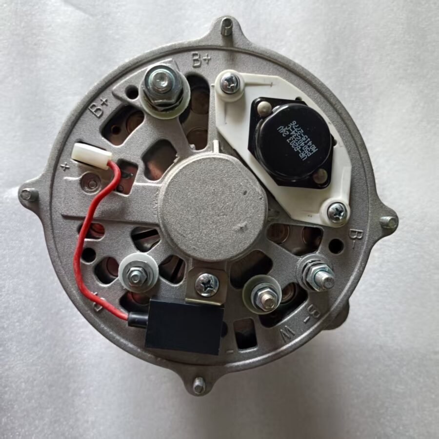 Supply Volvo 1089861 Deutz Iskra 11.209.436 generator 28V 55A - Image 3