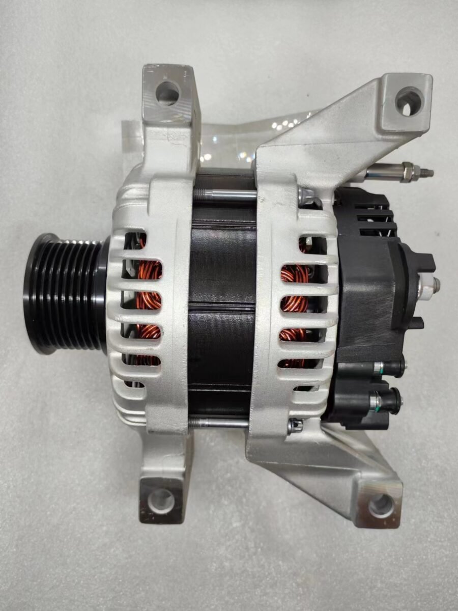 Dongfeng Cummins QSM QSZ14 series 5558694 28V 80A alternator, suitable for Tianlong flagship new alternator