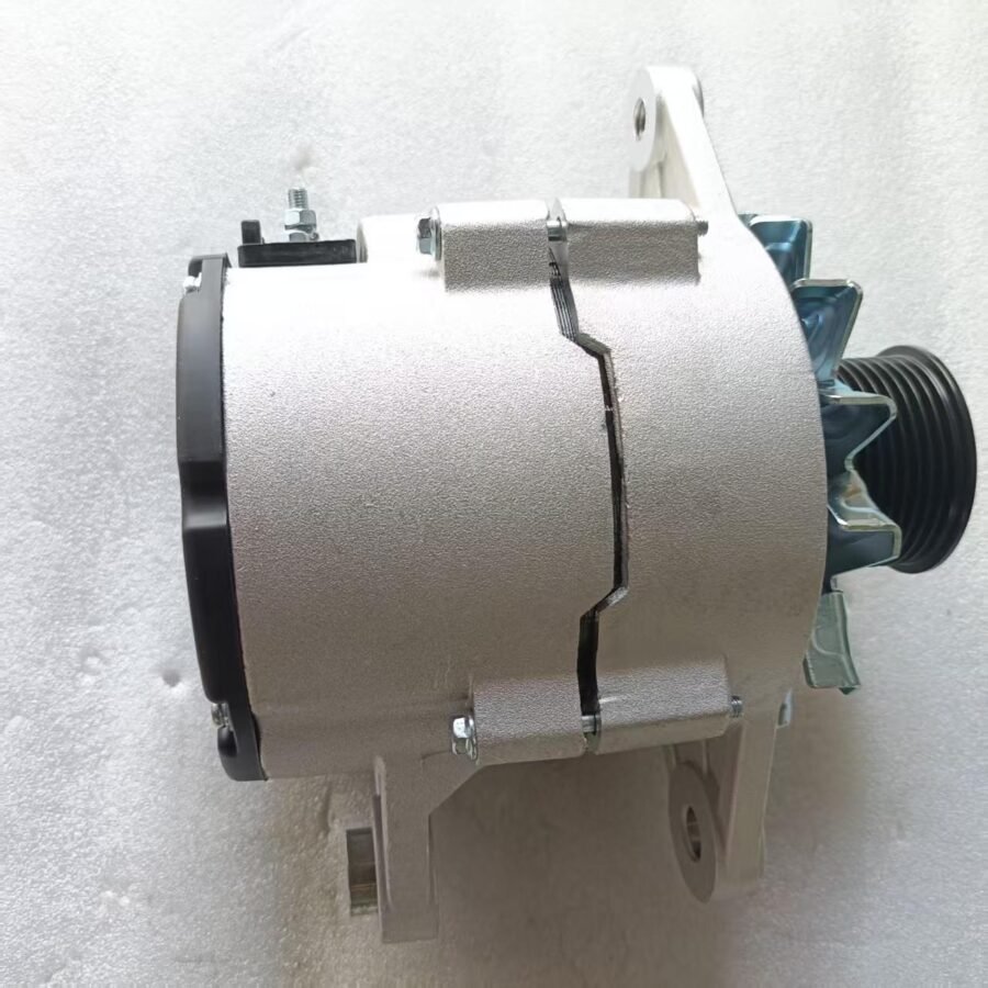 Supply Cummins 6507861 alternator, suitable for 28V 70A alternator - Image 2