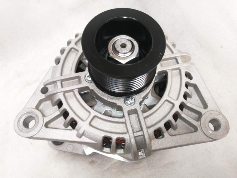 Original DCEC Dongfeng Cummins 5316033 Dongfeng Electric JFZ2720A AC generator 28V 70A - Image 3