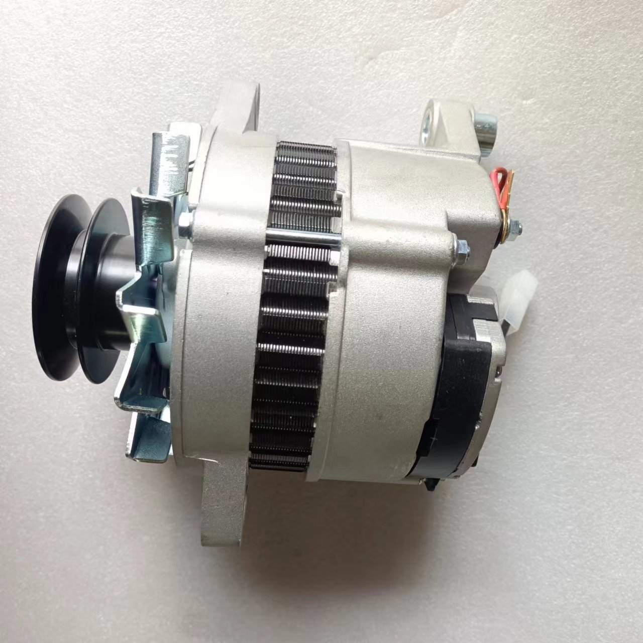 Lucas 61920456G generator 47906769 generator 10R-051610 generator 14V 45A - Image 2